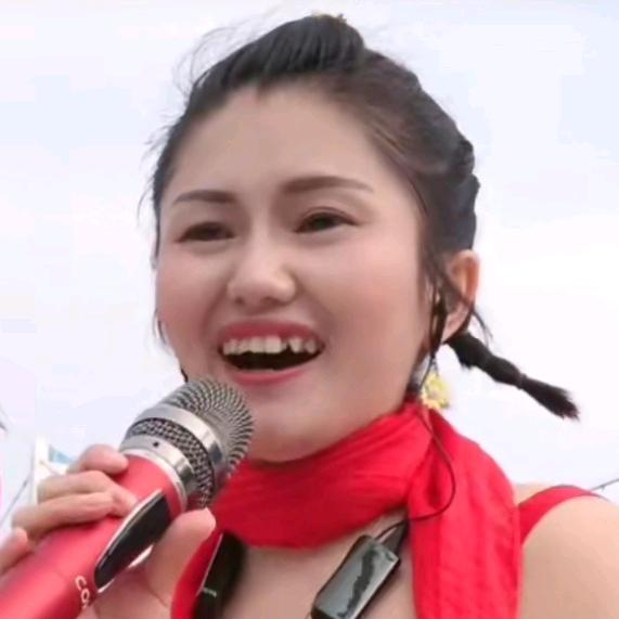 红艳🎙️爱唱歌