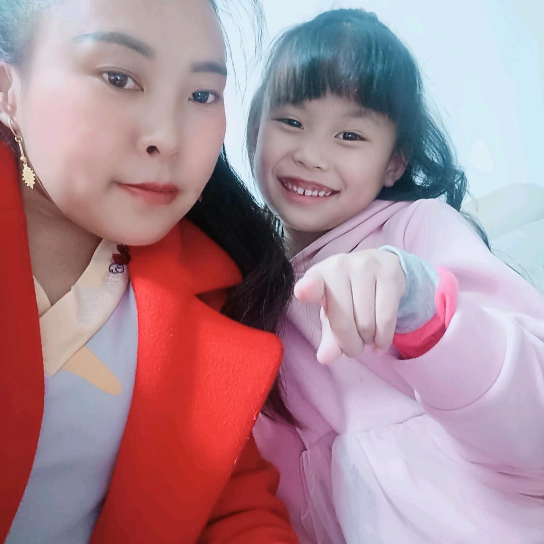 云南妹工地指挥