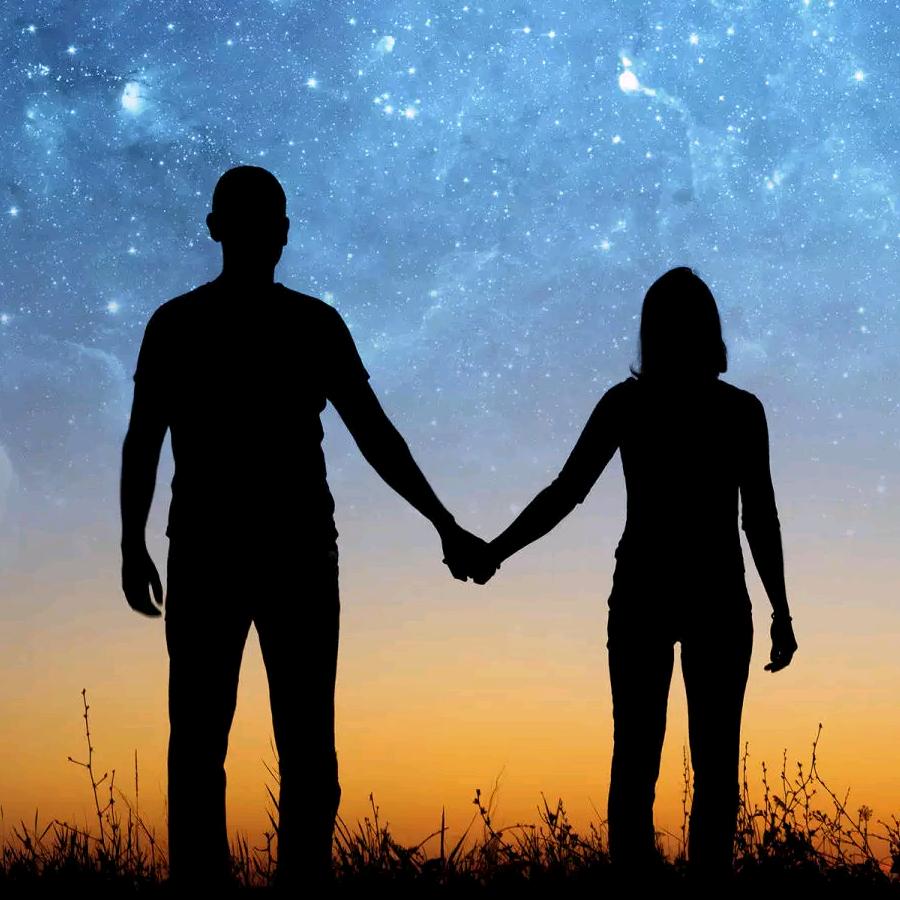 坐在坟头调戏鬼