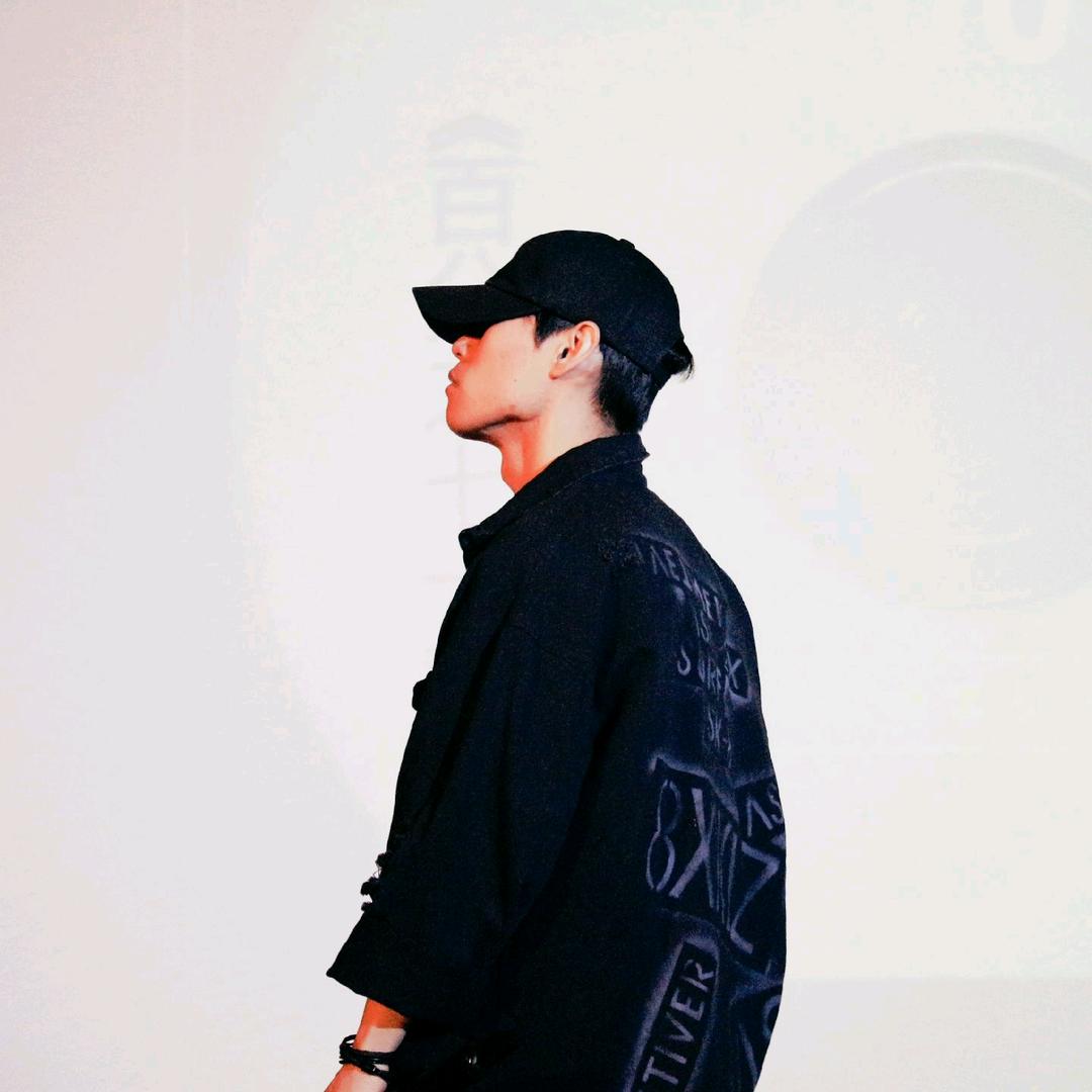 旗鼓相当的对手