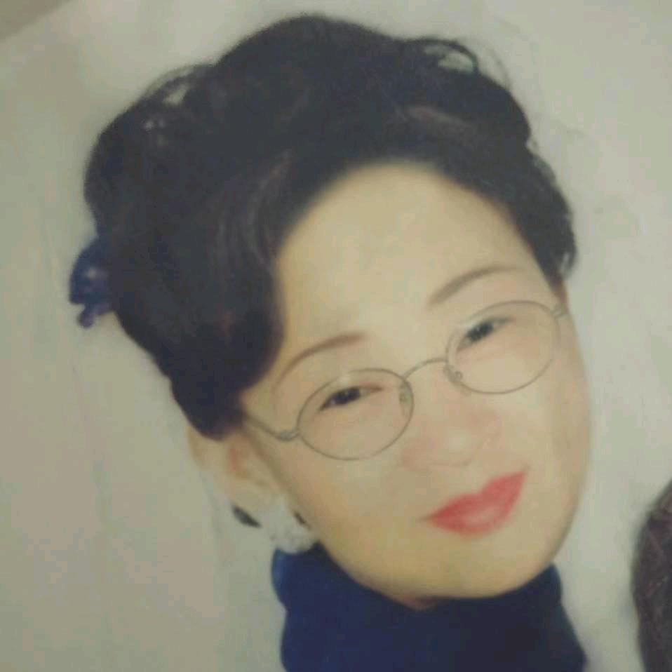 冰山上的雪莲