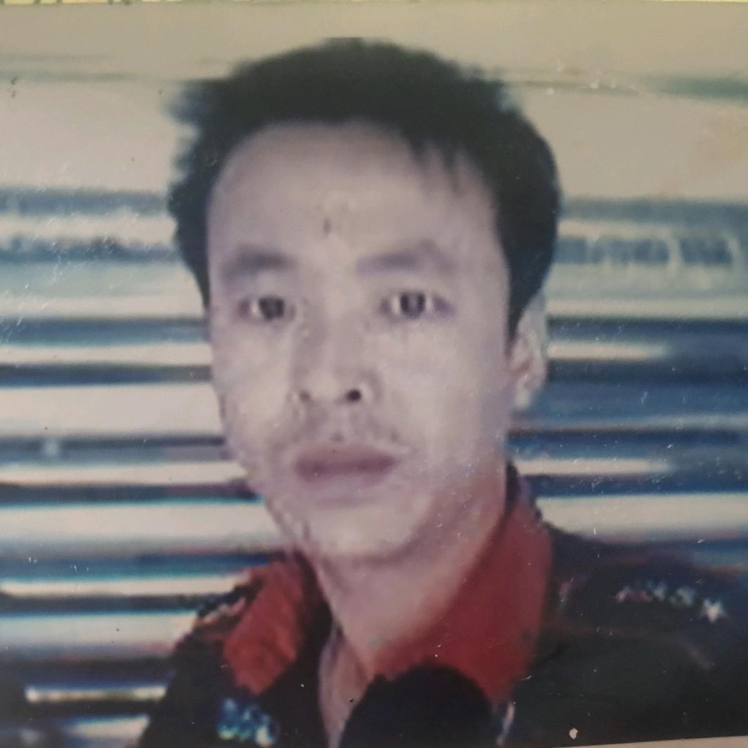 青岛当下车务,内饰改装翻新,车膜。