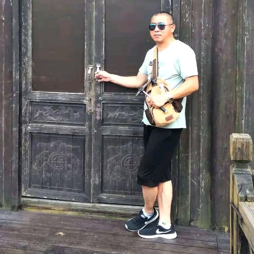 在主怀中