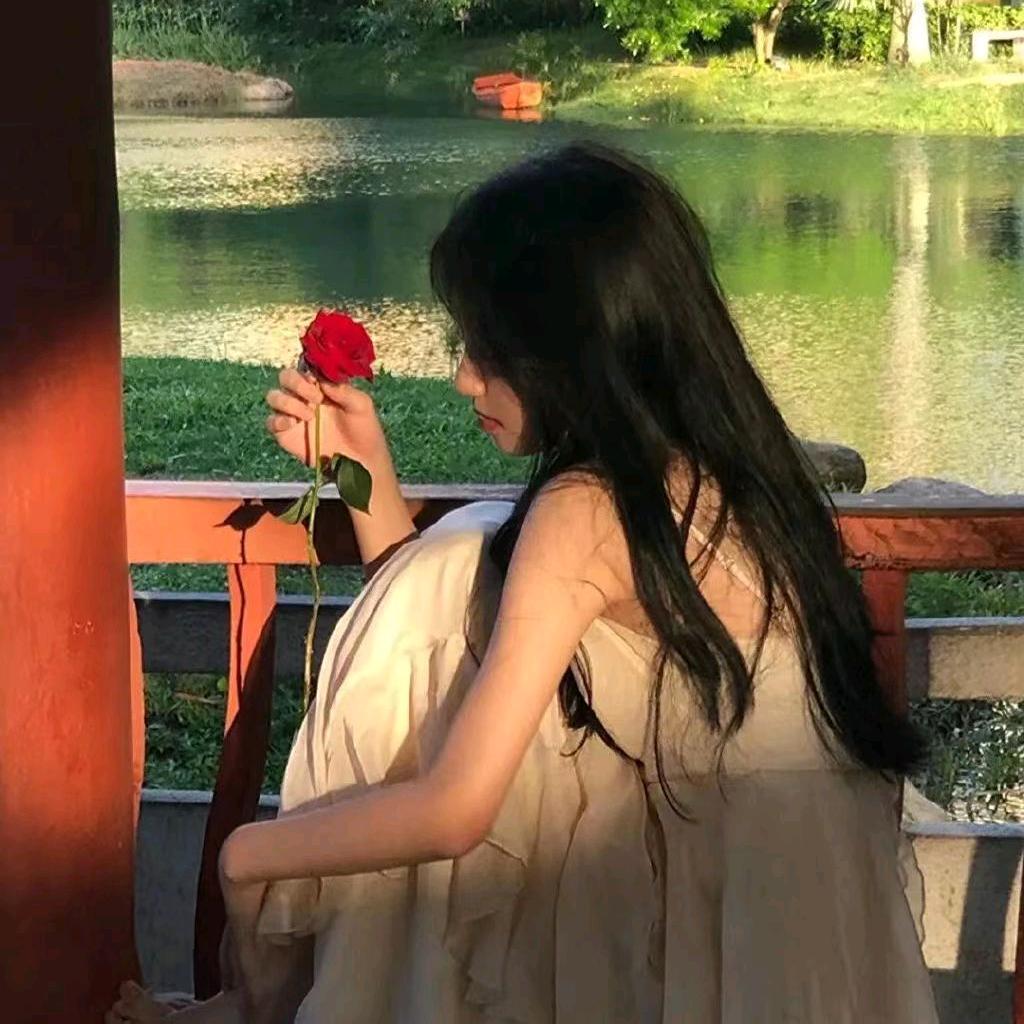 @姗