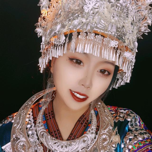 年月日自拍馆化妆师猫姐