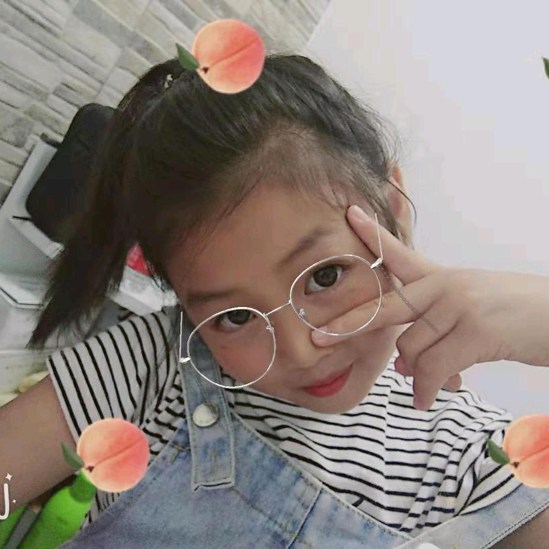 小嘴巴👄的女孩👧🏻