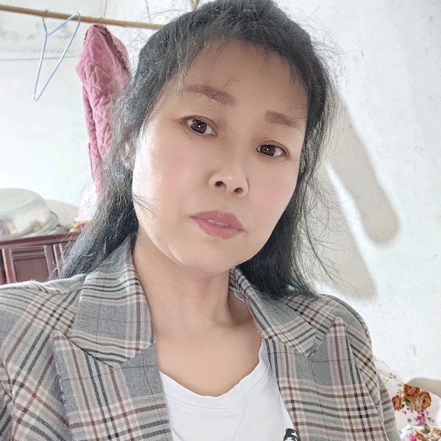 抗癌的小英（69年鸡）