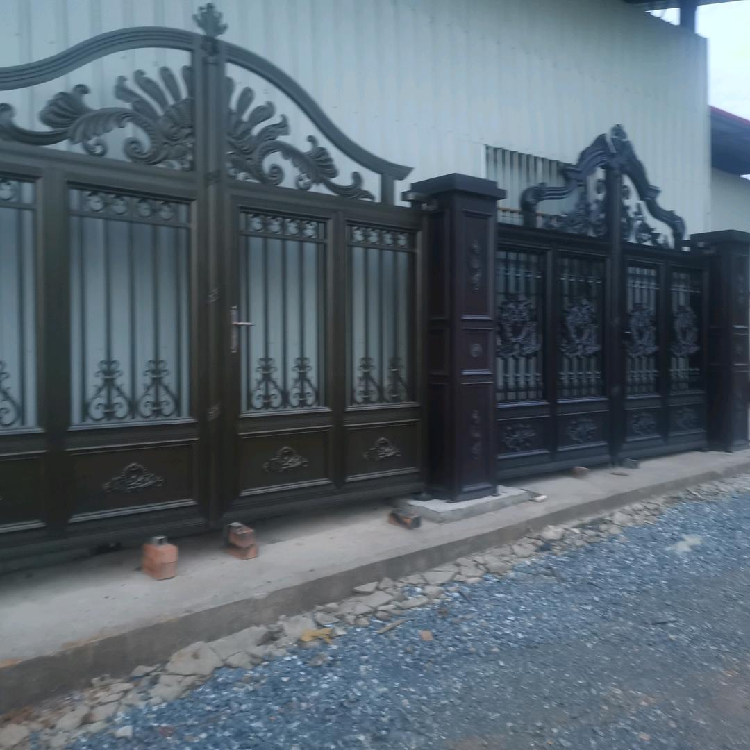 小李专做铝艺大门围栏门窗