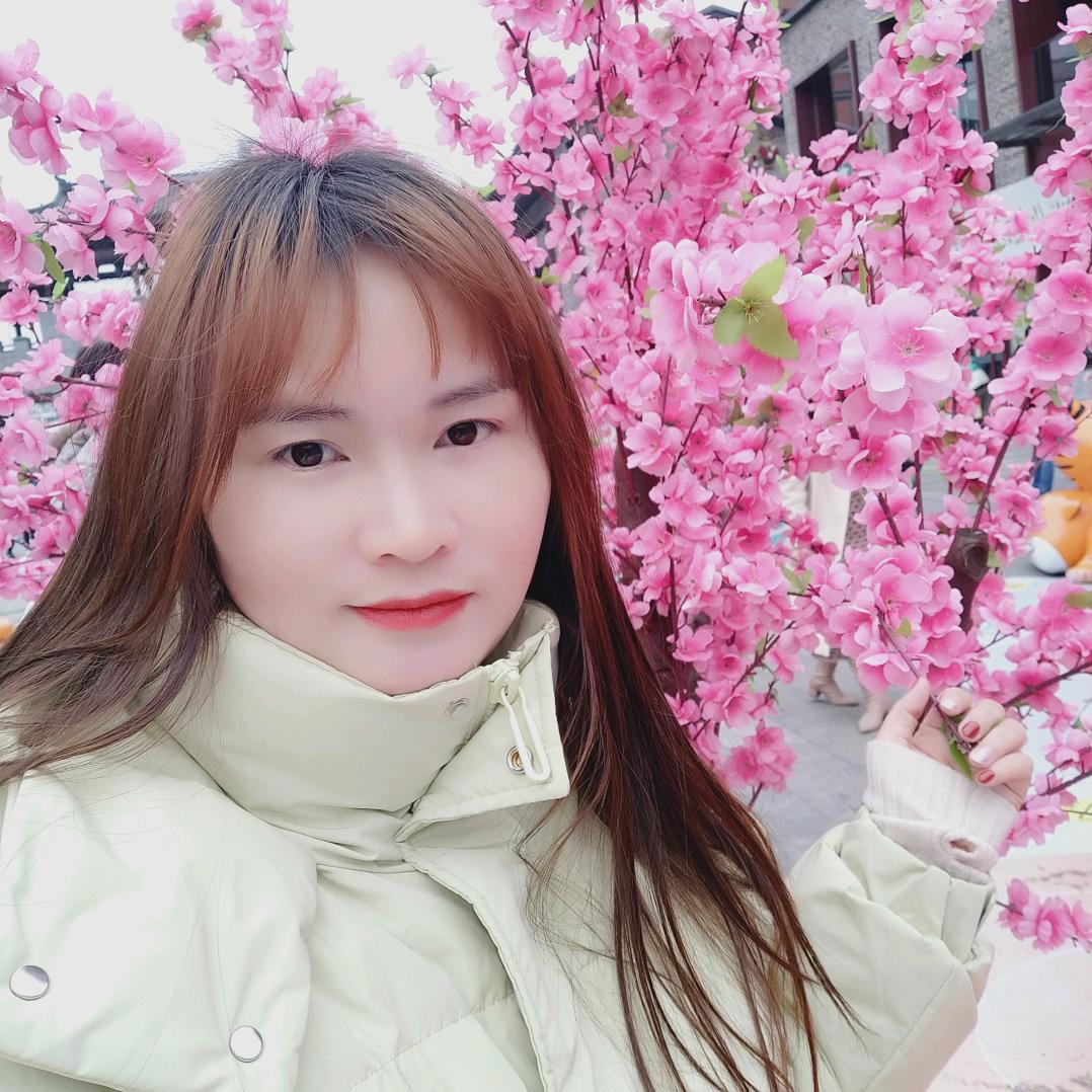 艾薇,  娅丽达💋