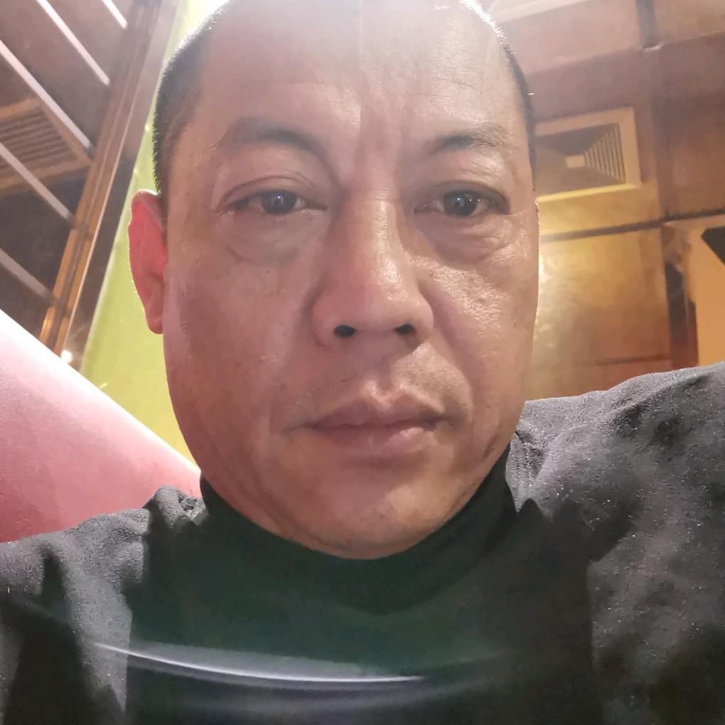 广宇落梁霜