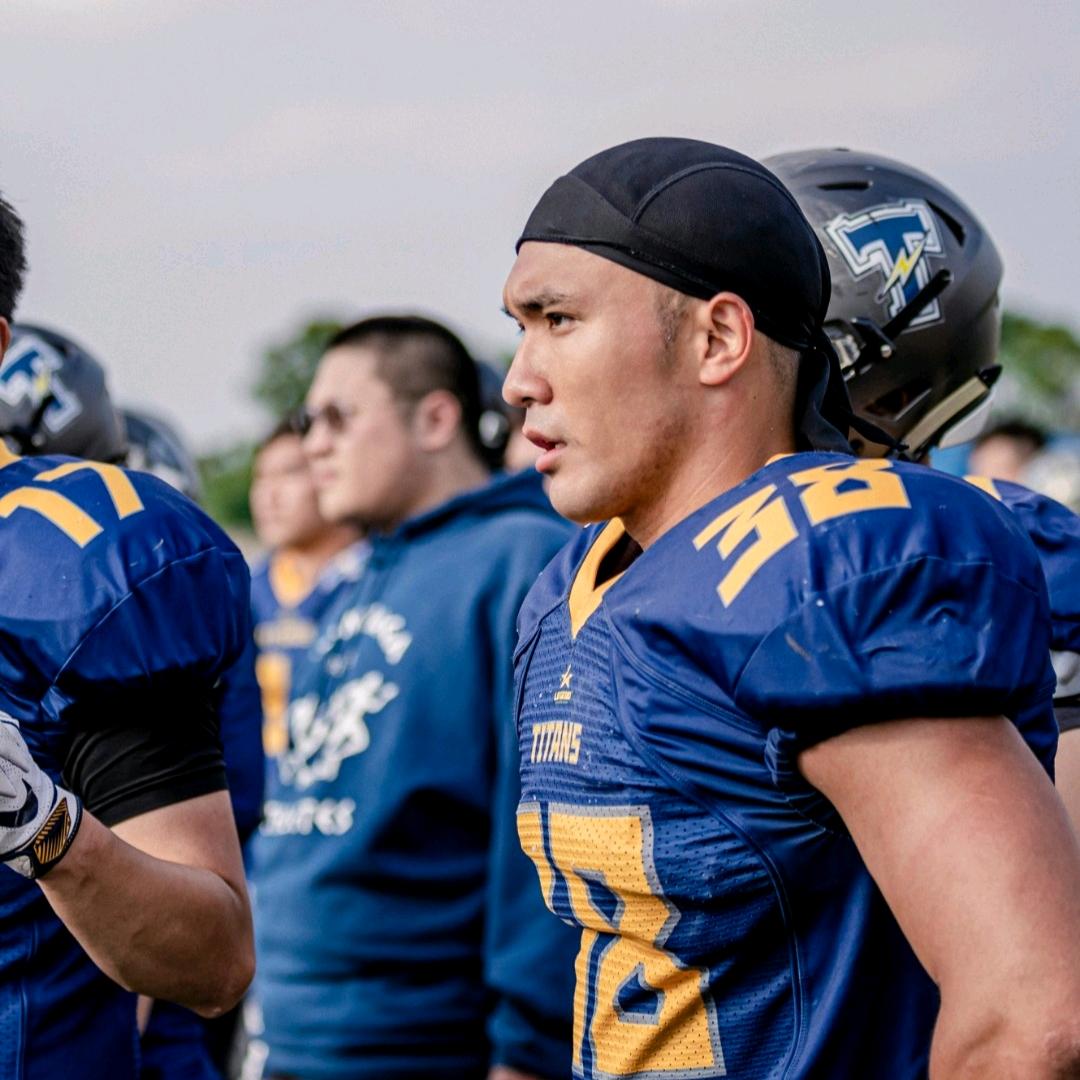 打球的强尼🏈