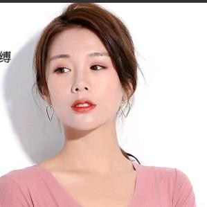 吉威服饰