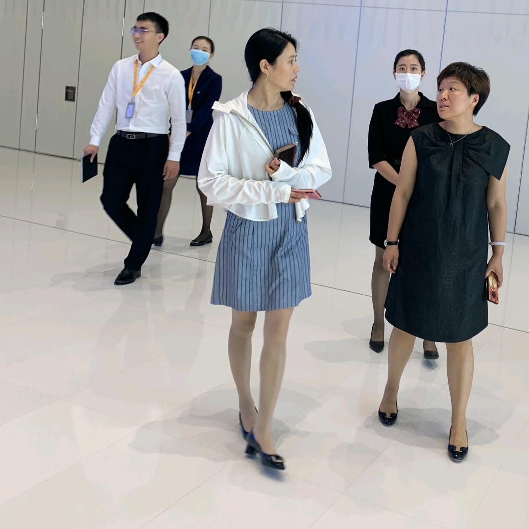 助农人简单快乐