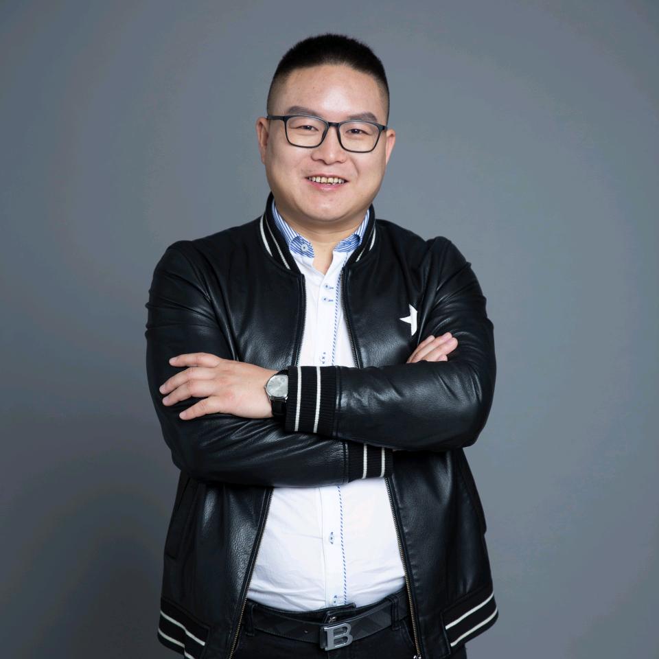 元哥探酒酒业