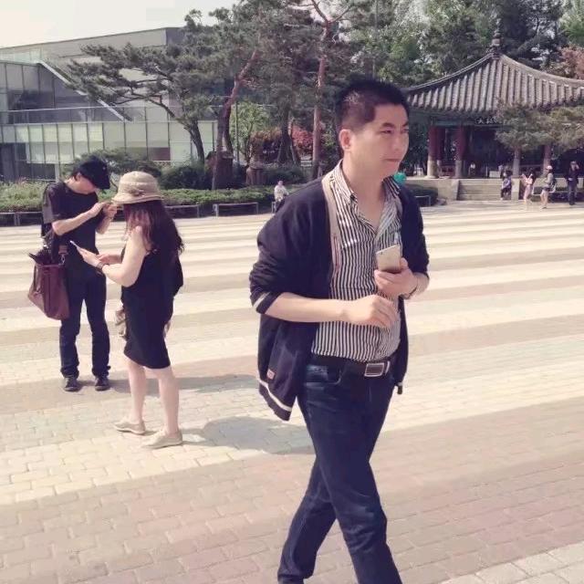爱明猪哥