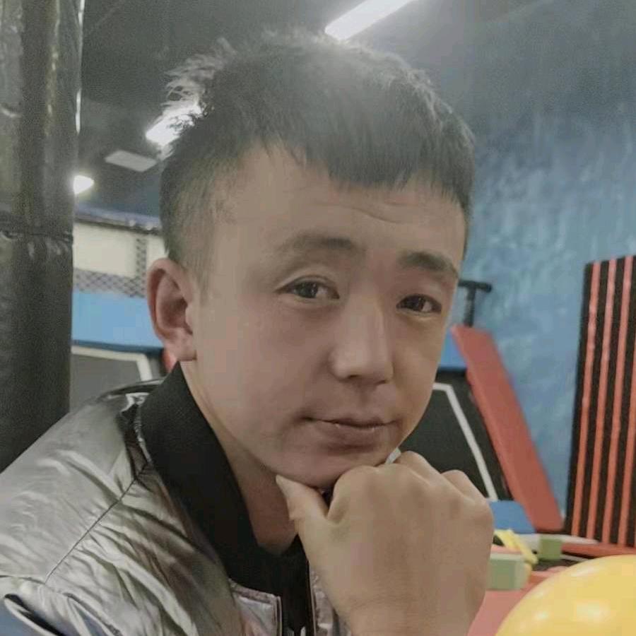 (♡>𖥦<)/♥社会你哥૮₍˃̶ꇴ˂̶