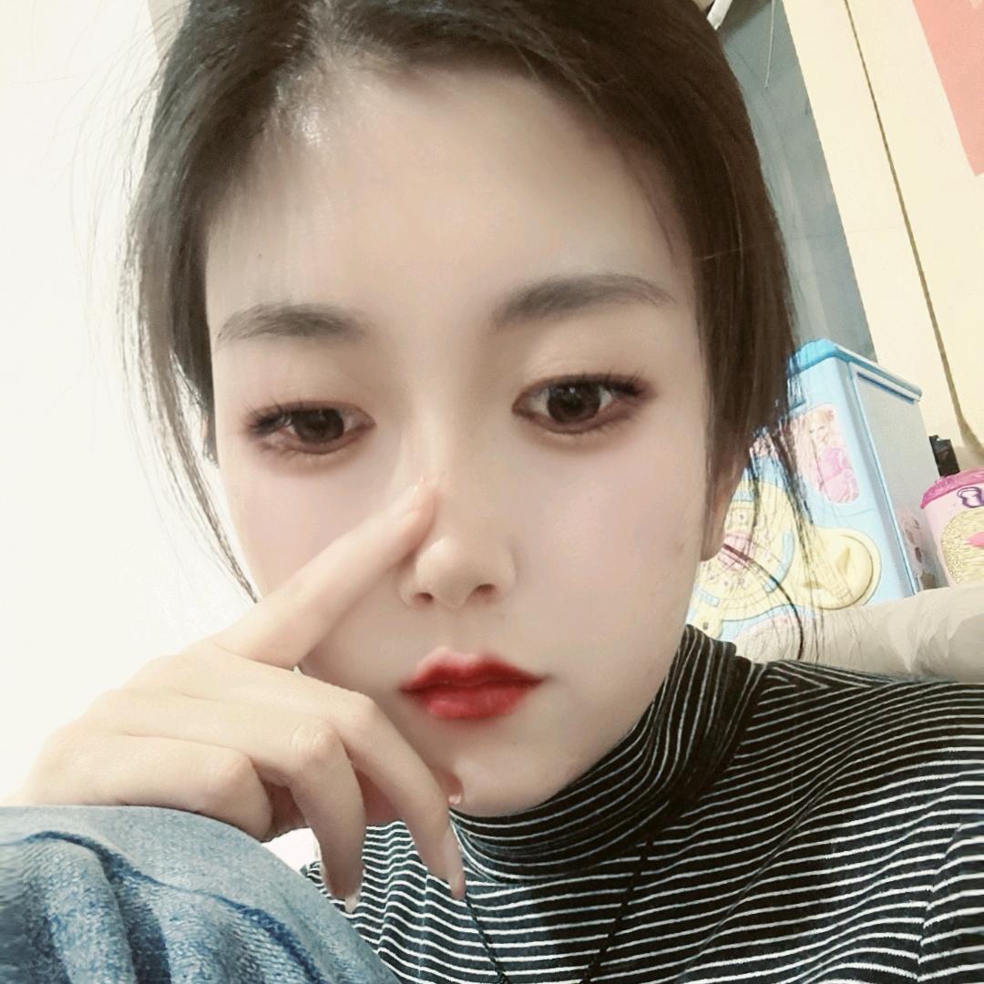 ୧⍤⃝简单✮୧⍤⃝💋