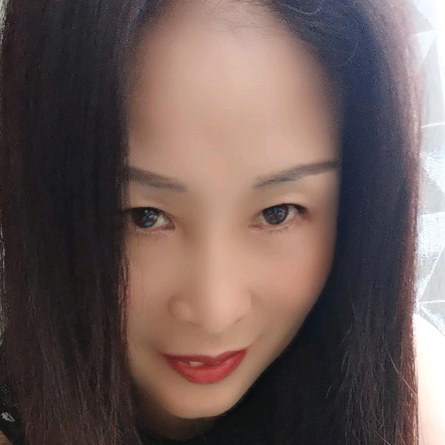 心碎的雨荷