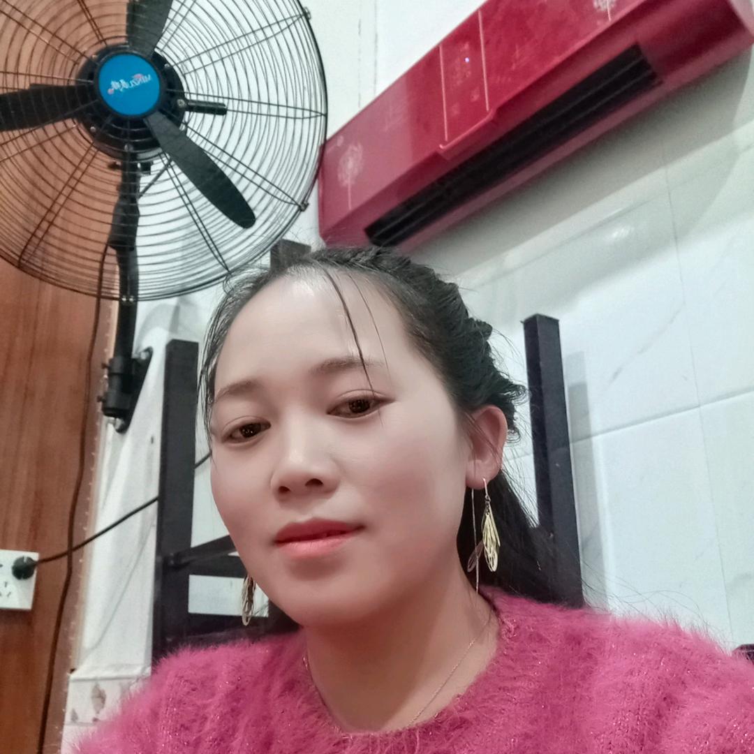 在工地干苦工的贵州女孩