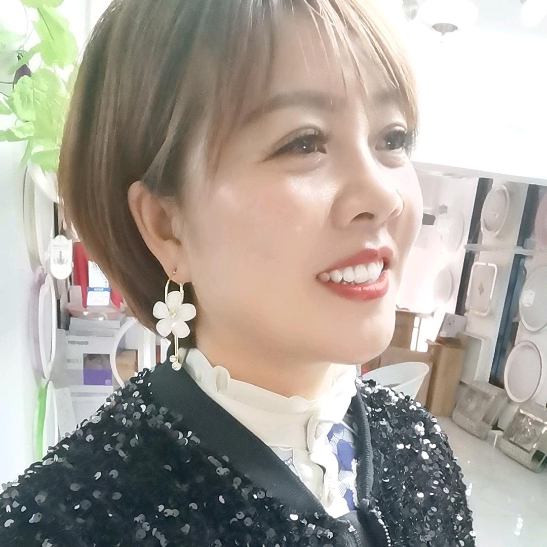 超姐牙不齐
