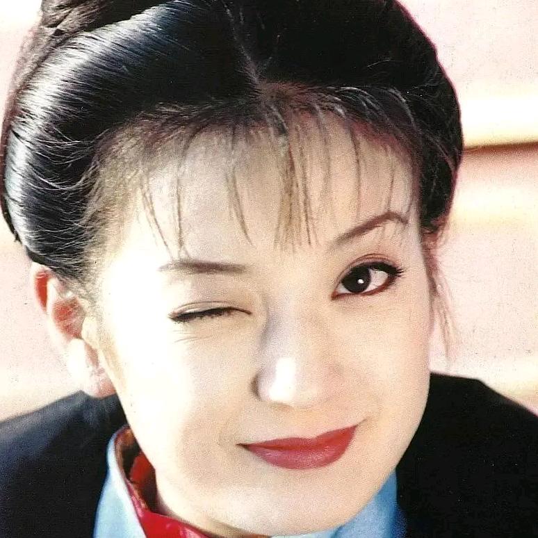 春天里的小燕子