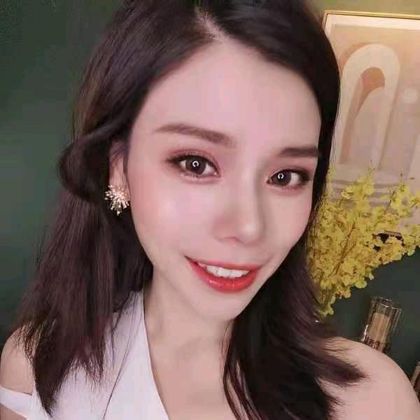 会化妆的大静子
