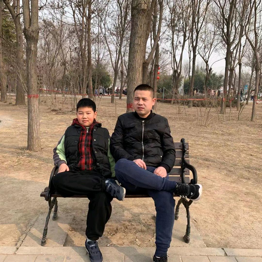 胡亚磊