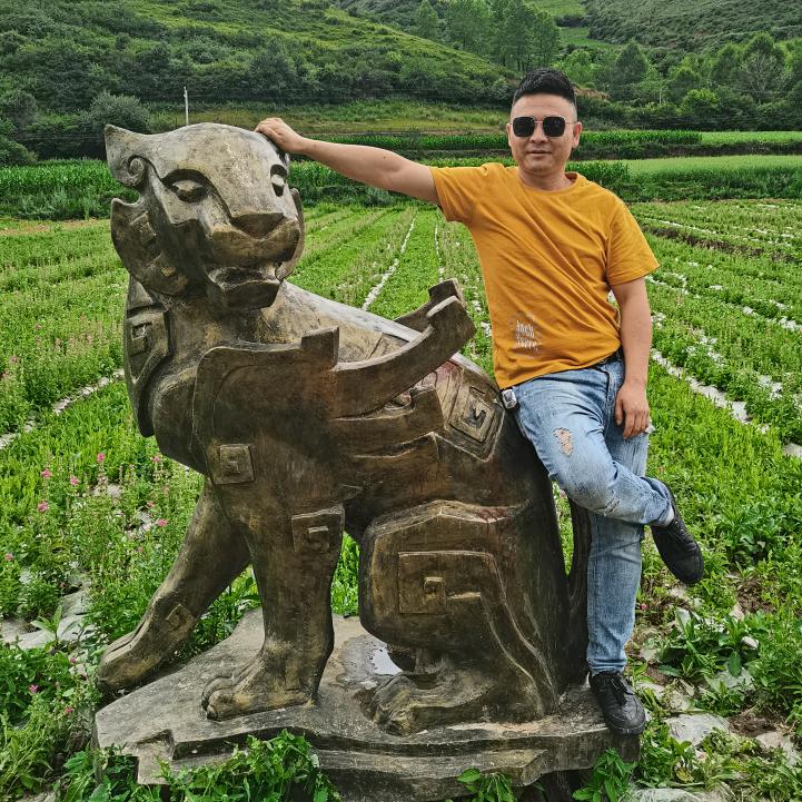 ℯ⃝走在℘冷᭄ᩚ꯭ᩚ风中