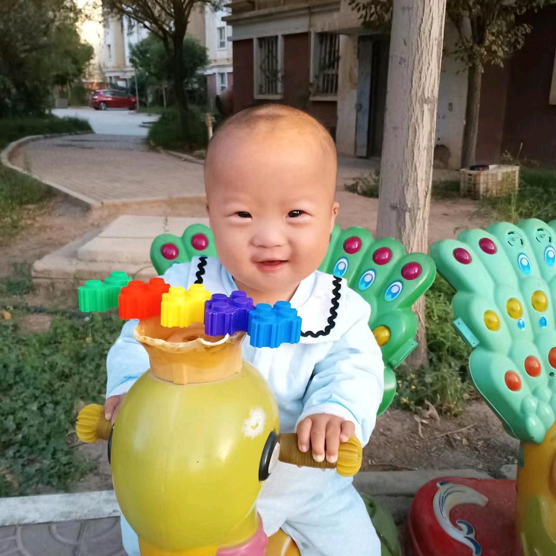 喀什市鲜牛宴潮汕牛肉火锅店