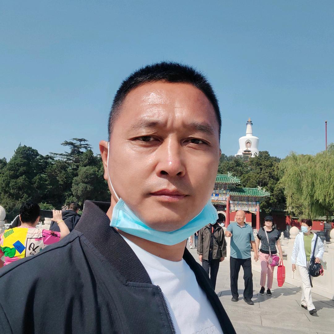 橄榄绿（白城铭哥）