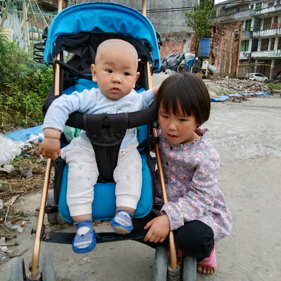 罗建豪。