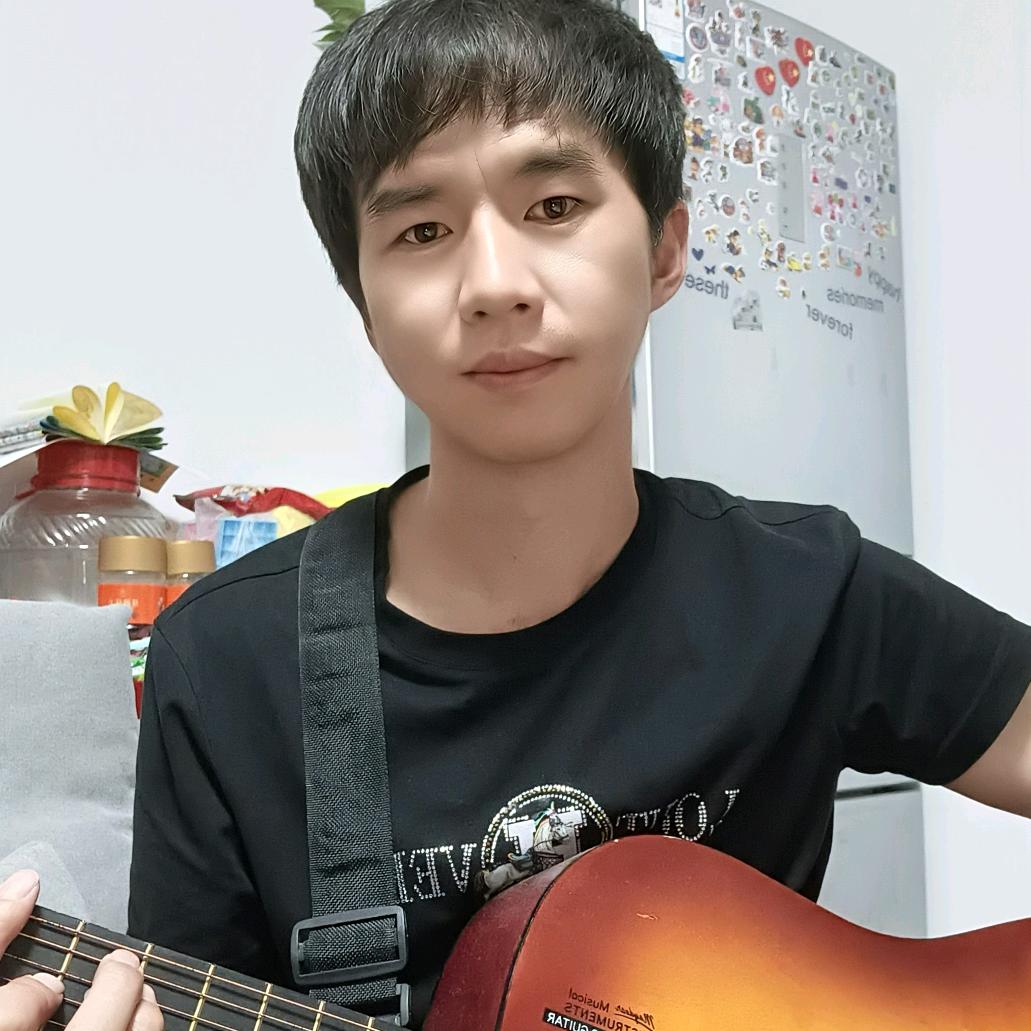 爱唱歌的🎸华仔