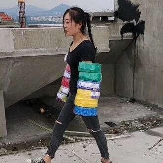 女电工小石