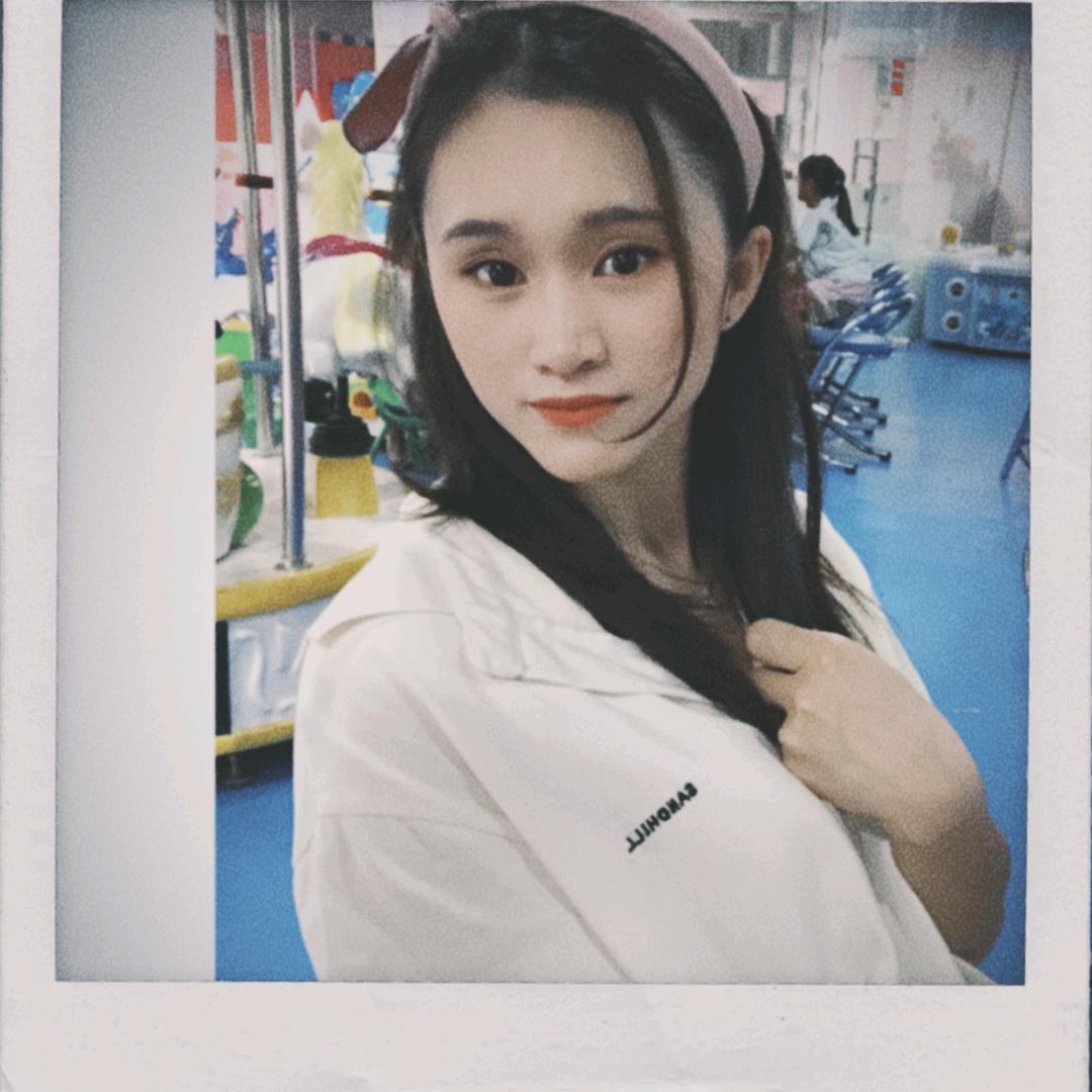 谁家小姐姐呀