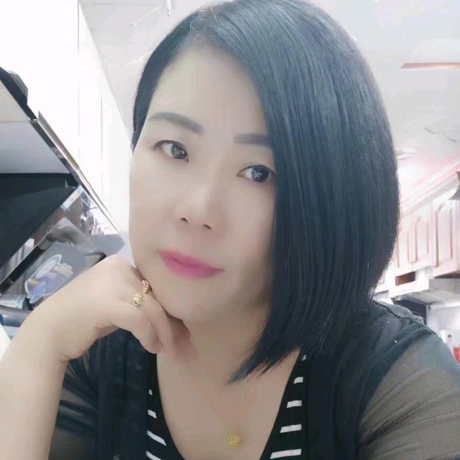 周三三
