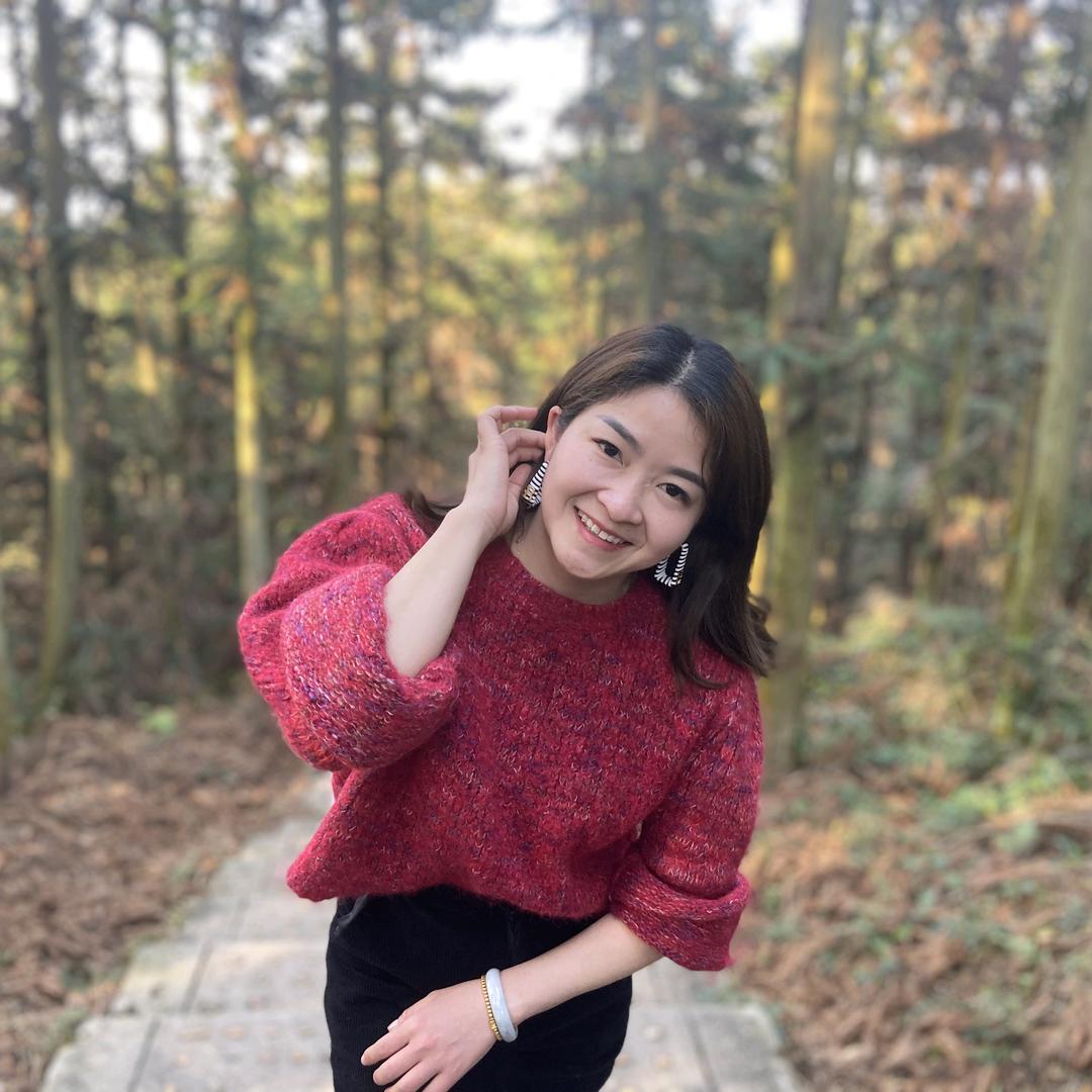 不会搓美甲的珍老板