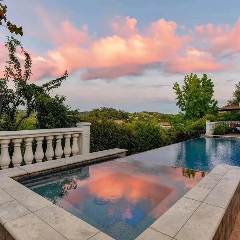 ❤︎心向阳光☂︎٩(͡๏̯͡๏)۶