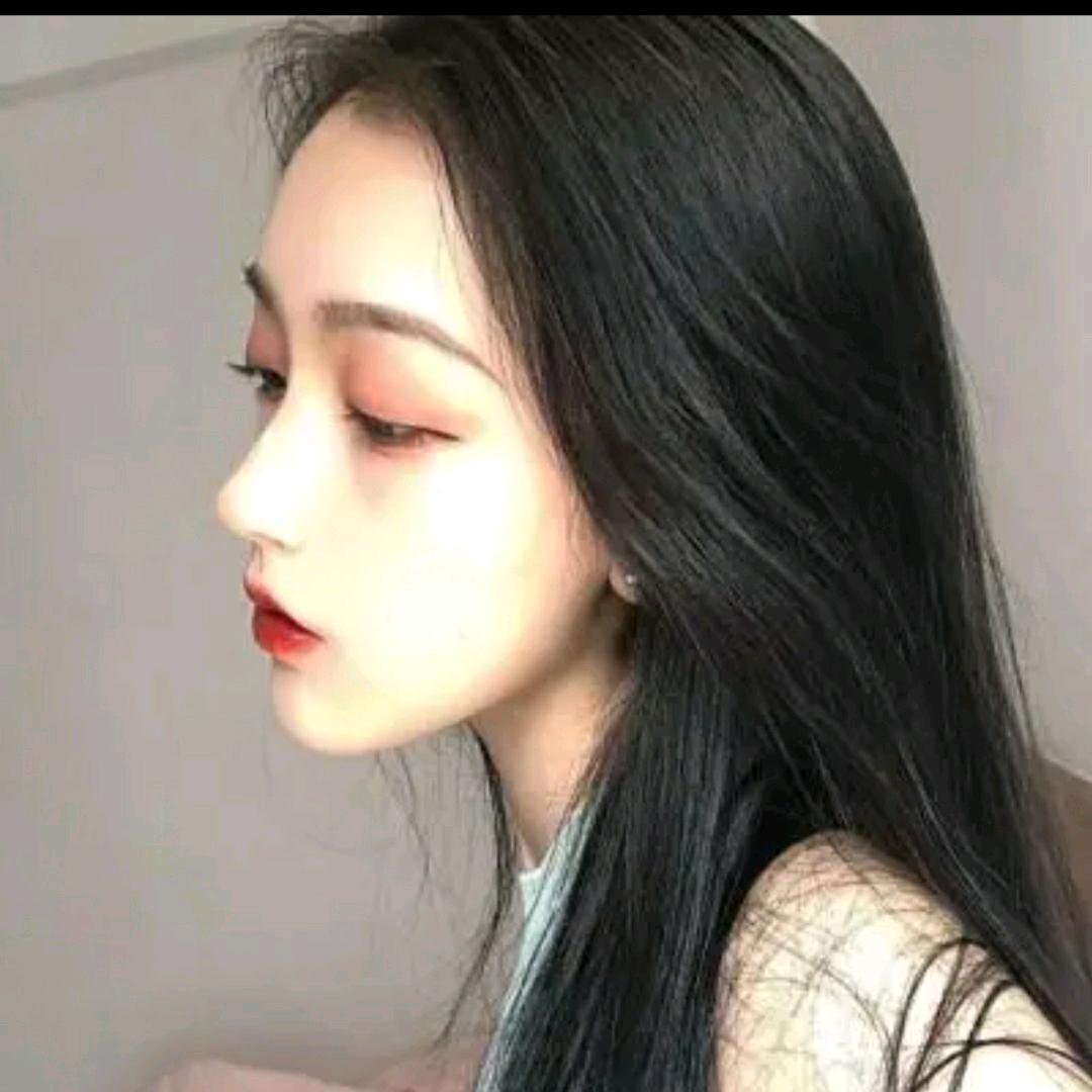 山涧溪流石