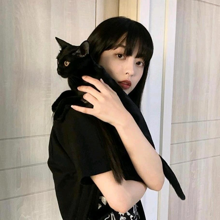 小瑷碎冰冰