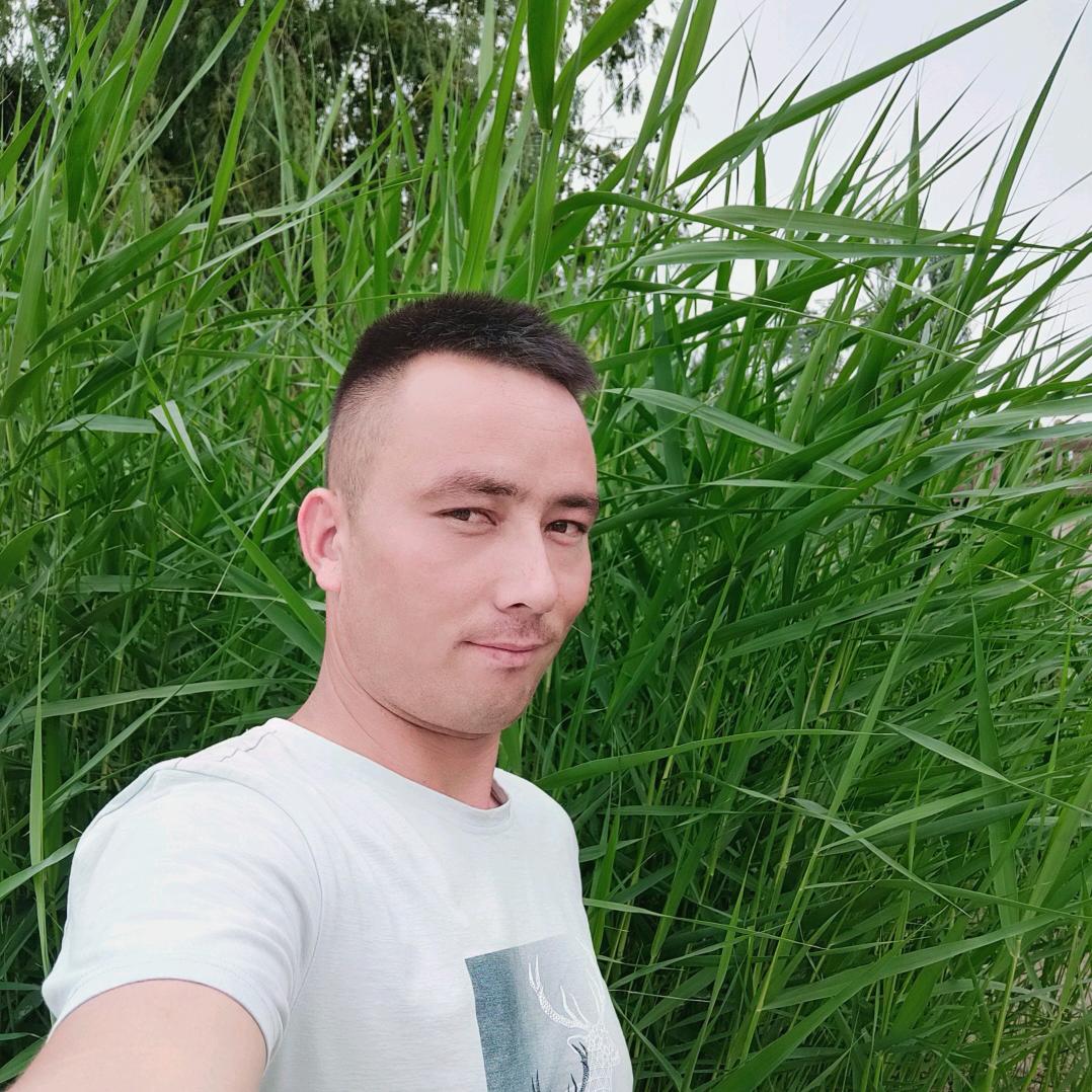 新疆德贵汽车服务有限公司