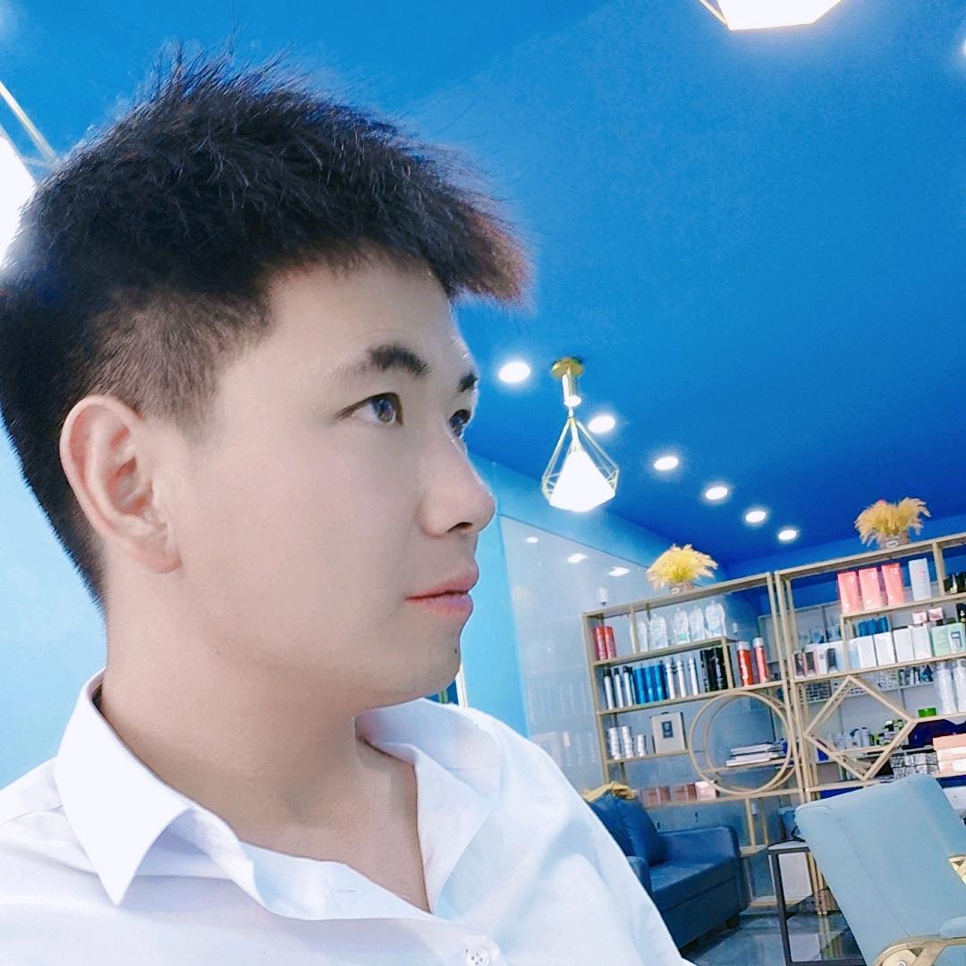 ____秋思落烨Royal丶