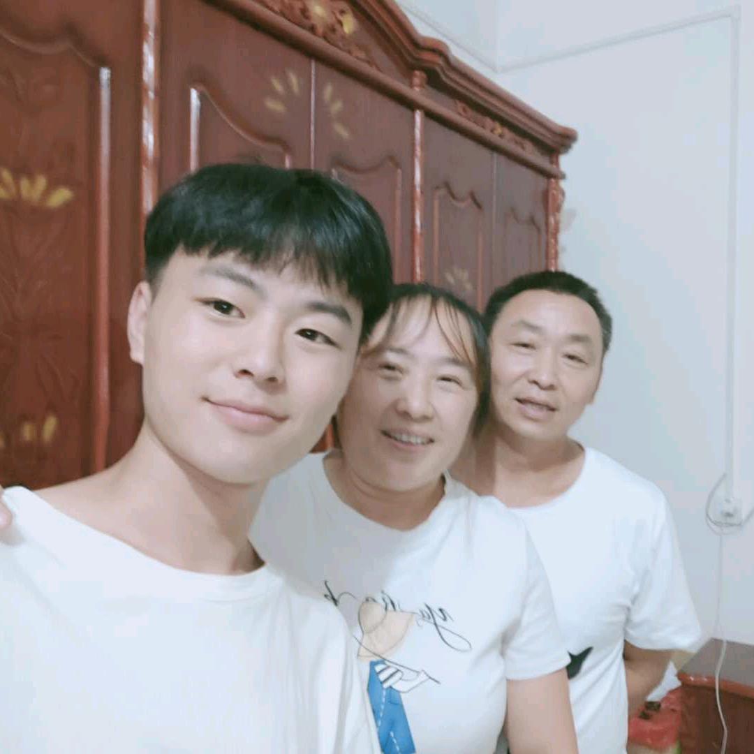周妹(每晚7点开播)