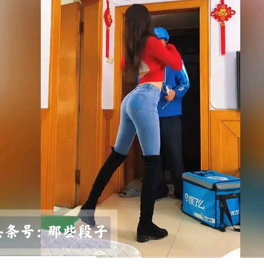 无言独上西楼