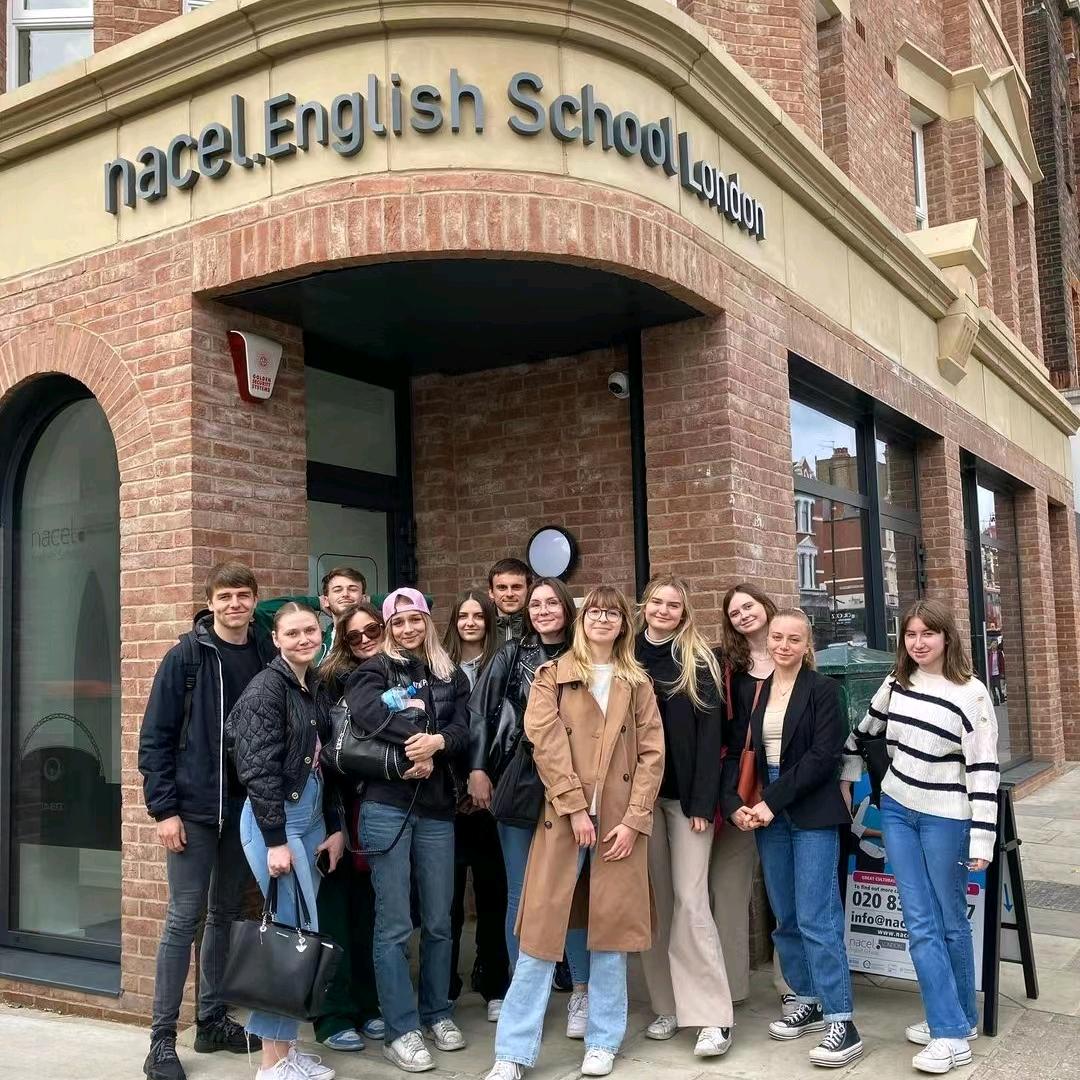 纳赛尔伦敦英语