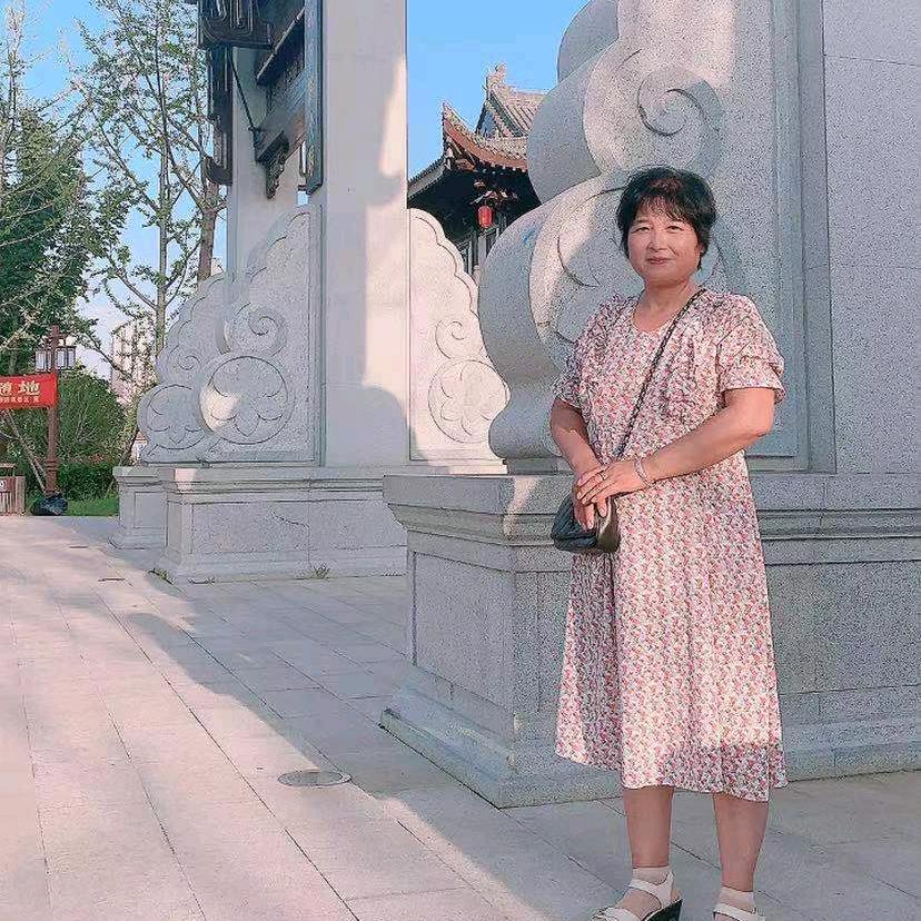 陈书英