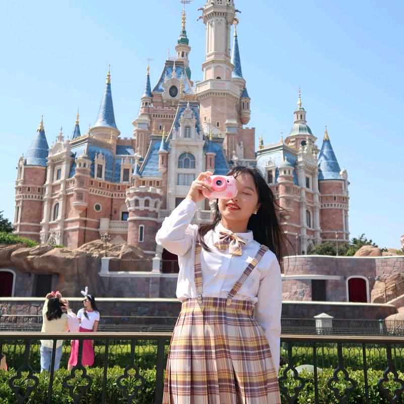 巴拉巴拉的沈同学🌸