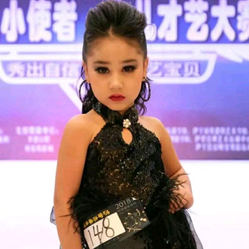Fei娜