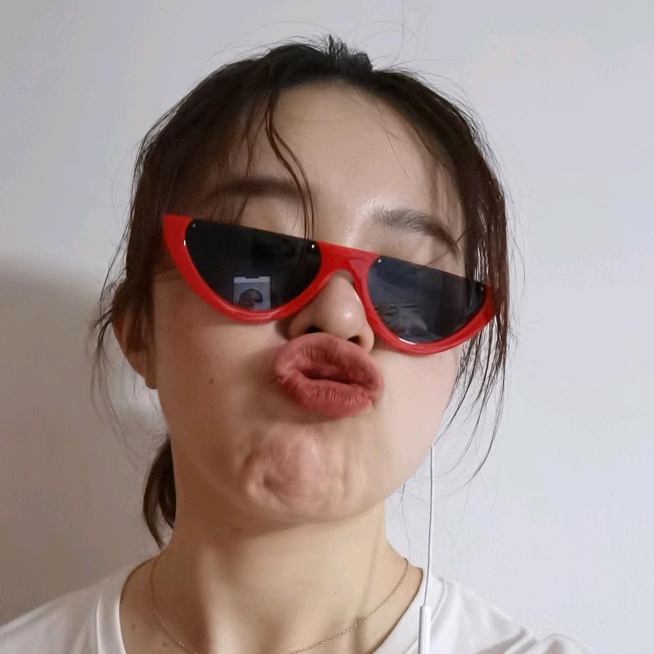 想必是奇怪的一圈圈吧头像