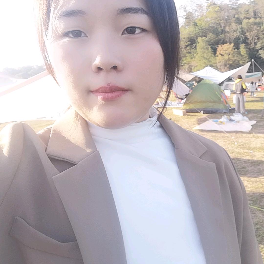摆摊楠楠橱窗