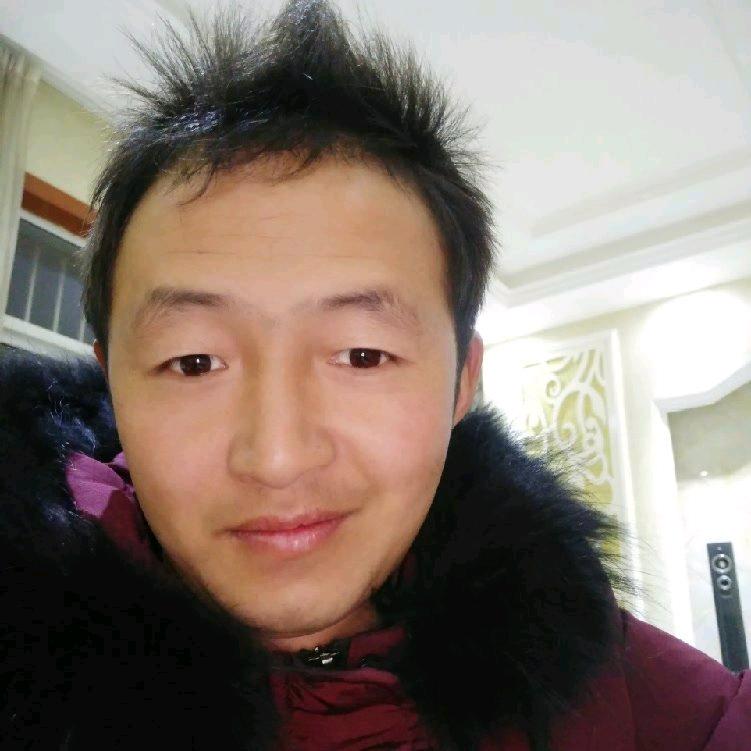 叼烟走大街